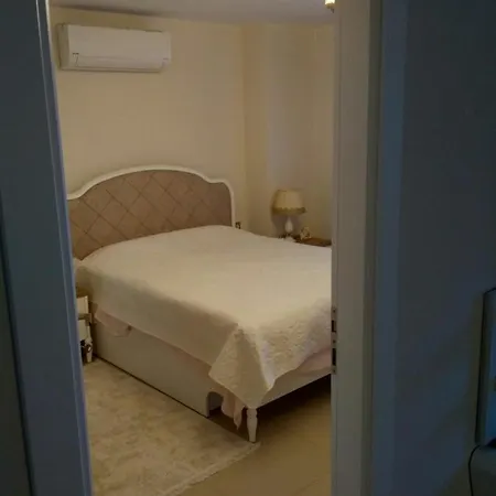 Апартаменты Paradise Nest In Angels